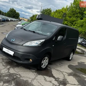 Nissan e-NV200 2014