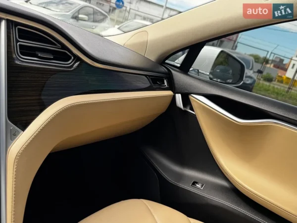 tesla_model-s__644174749hd