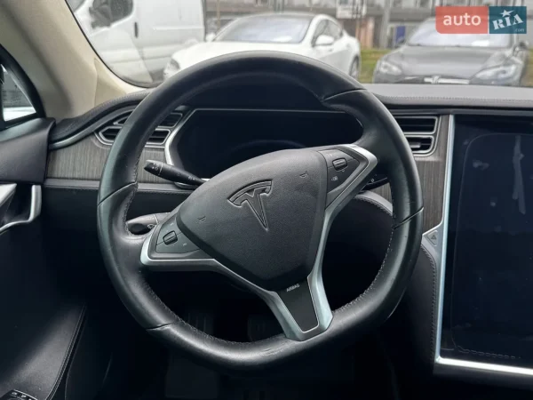 tesla_model-s__646925027hd