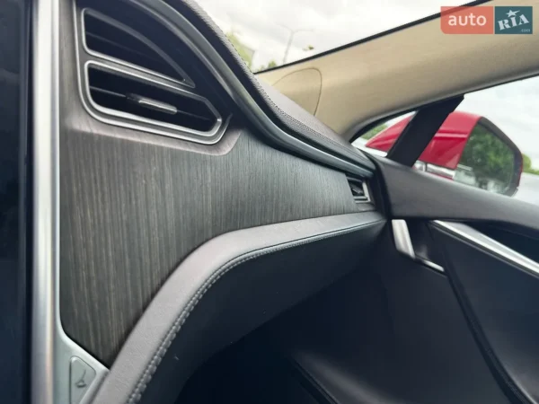 tesla_model-s__646925043hd