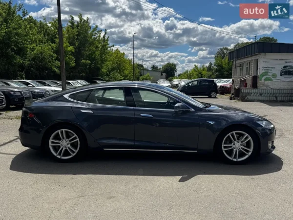 tesla_model-s__646934402hd
