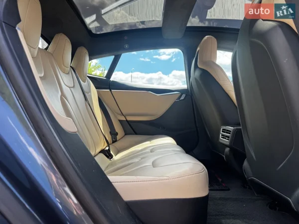 tesla_model-s__646934484hd