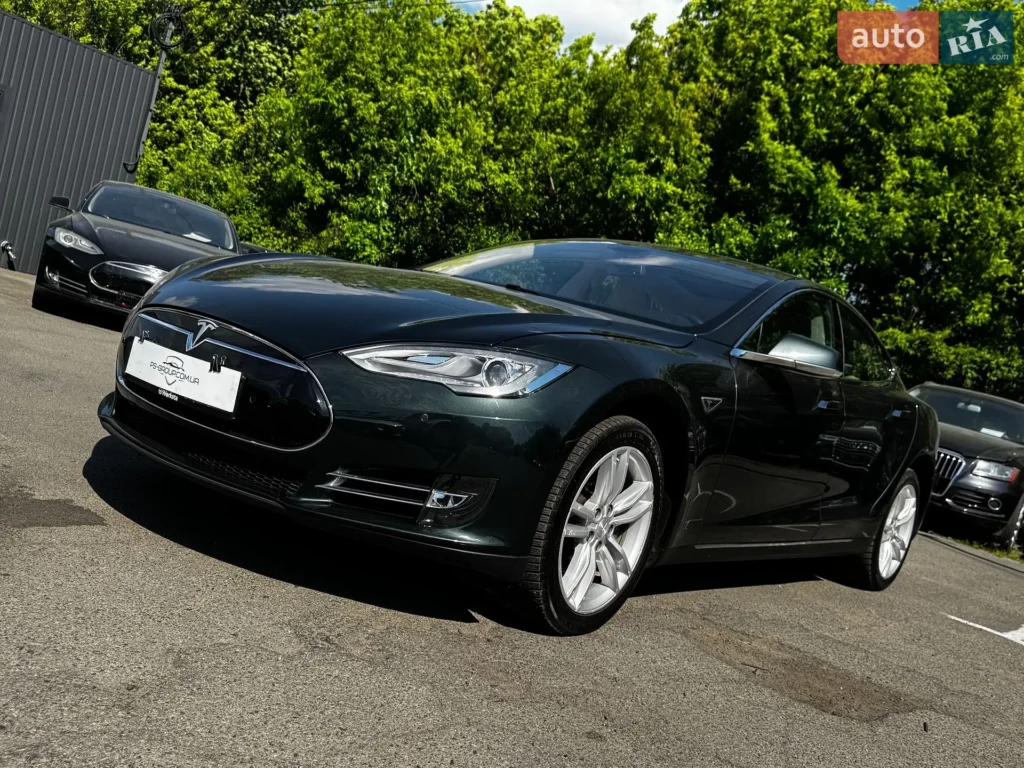 Tesla Model S 2014 — фото 2