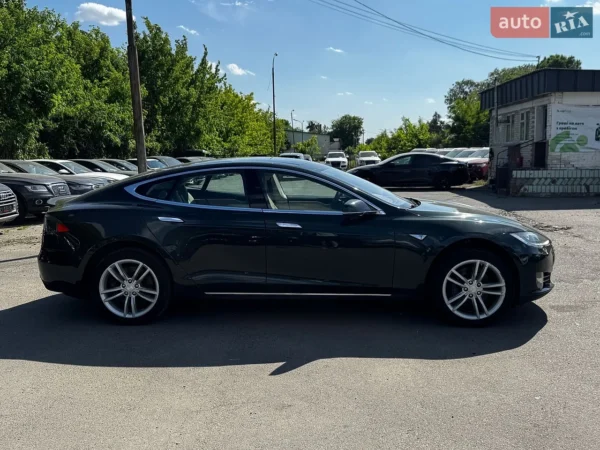 tesla_model-s__646938556hd
