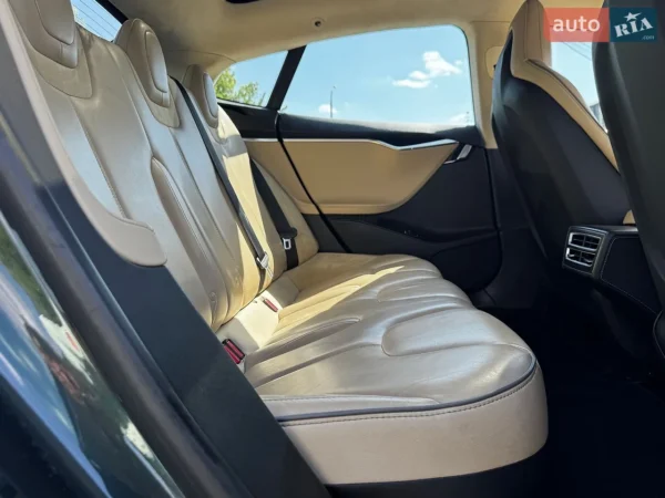 tesla_model-s__646938688hd