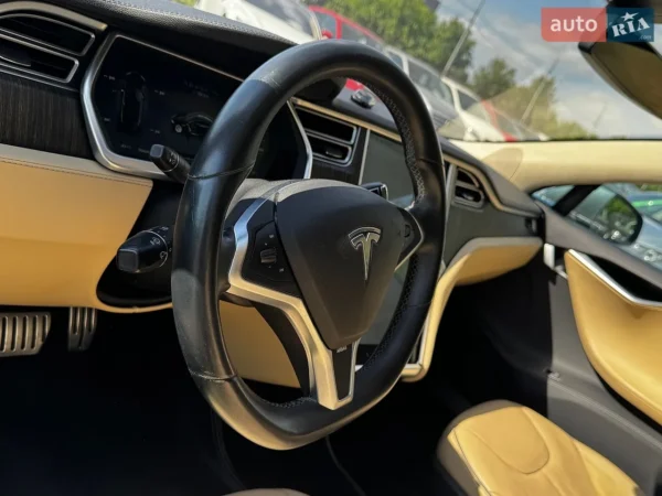 tesla_model-s__646938736hd
