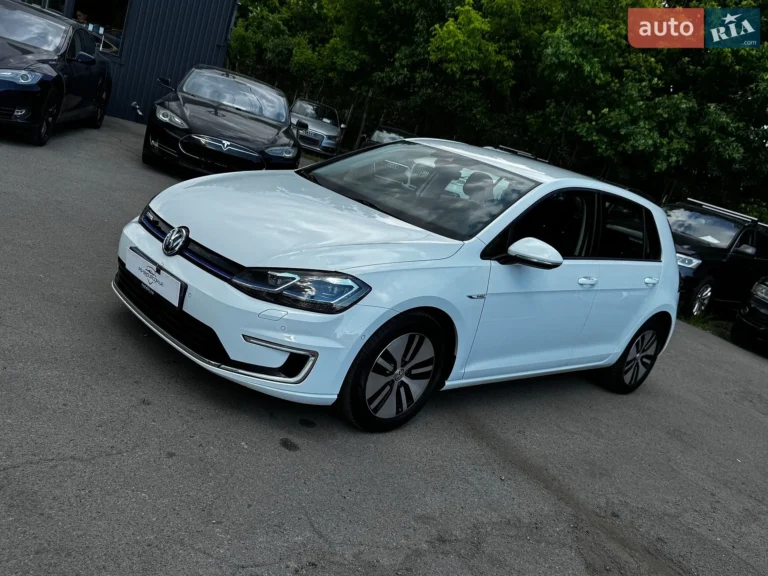 Volkswagen e-Golf 2017