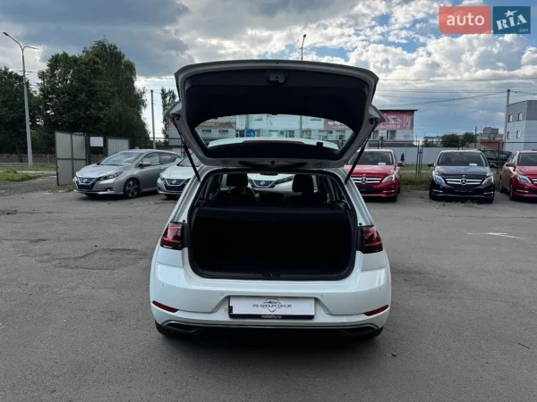 volkswagen_e-golf__646689142hd