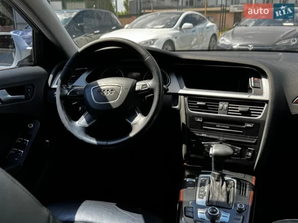 audi_a4__648706523hd