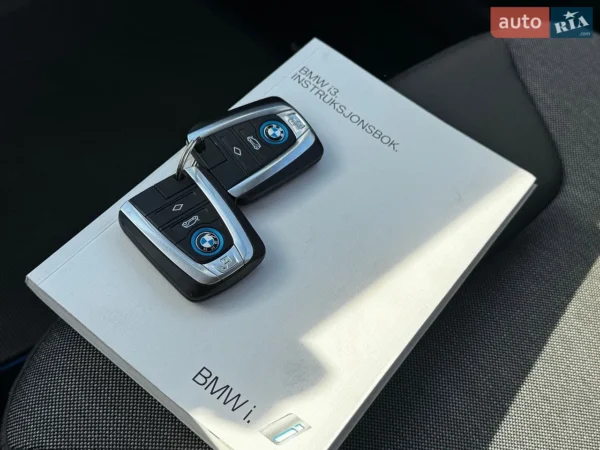 bmw_i3__648713143hd