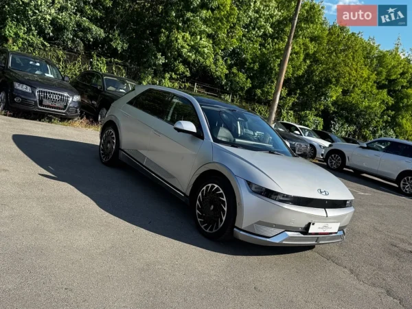 hyundai_ioniq-5__649895934hd