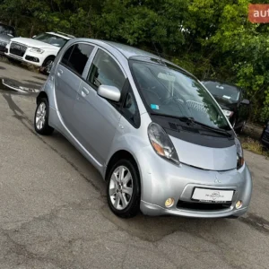 Mitsubishi i-MiEV 2013