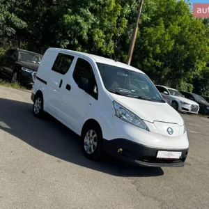 Nissan e-NV200 2015