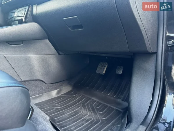 nissan_leaf__647660884hd
