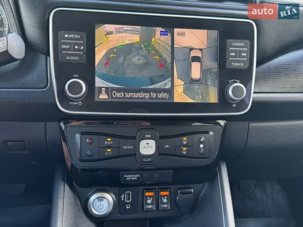 nissan_leaf__647660958hd