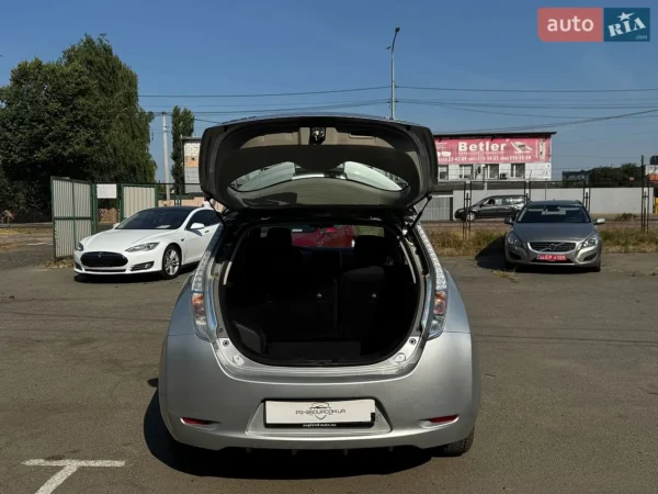 nissan_leaf__648736984hd