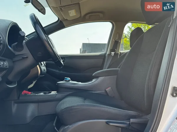 nissan_leaf__648737028hd
