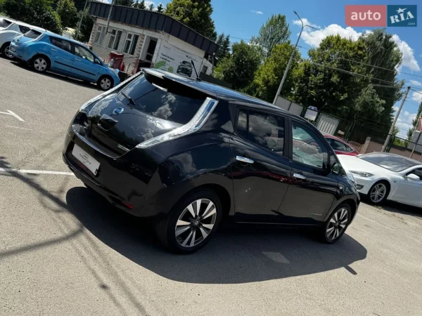 nissan_leaf__649341730hd