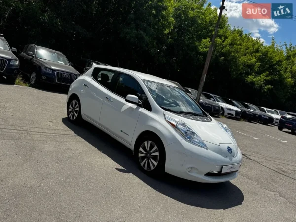 nissan_leaf__649344764hd