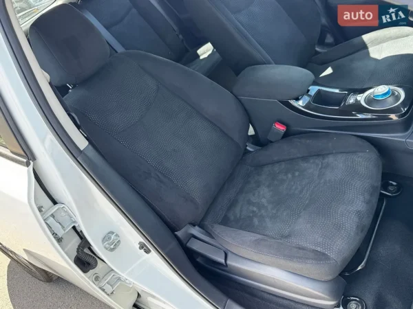 nissan_leaf__649344831hd