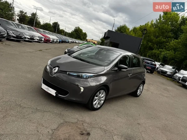 renault_zoe__649309697hd