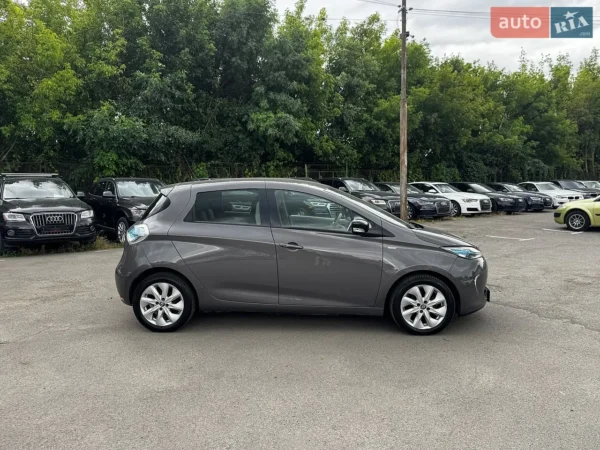renault_zoe__649309726hd