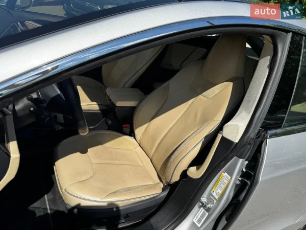 tesla_model-s__647544955hd