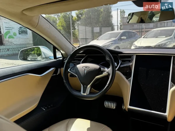 tesla_model-s__647544992hd