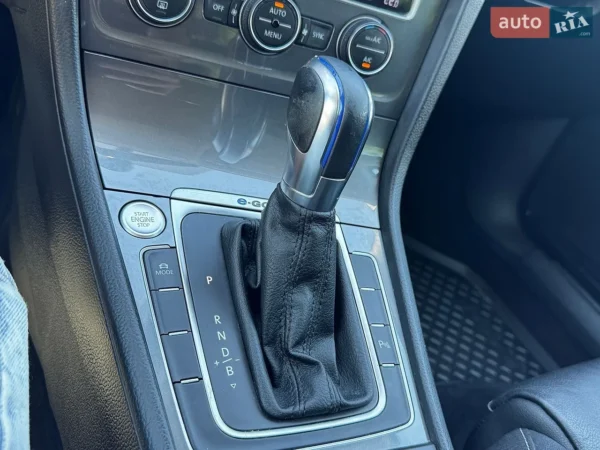 volkswagen_e-golf__649321226hd