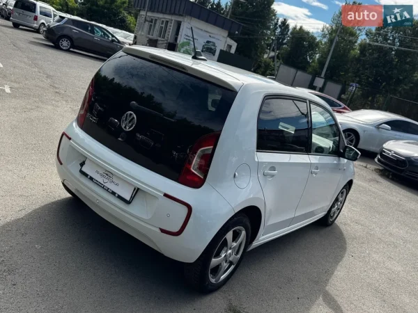 volkswagen_e-up__647889374hd