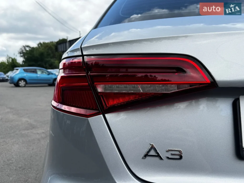 Audi A3 2017 — фото 18