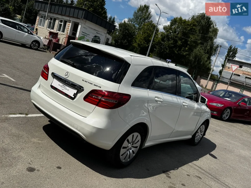 Mercedes-Benz B-Class 2015 — фото 7