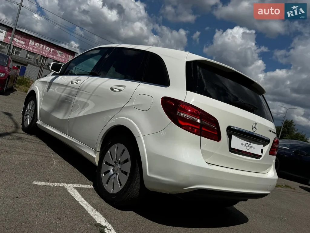 Mercedes-Benz B-Class 2015 — фото 12