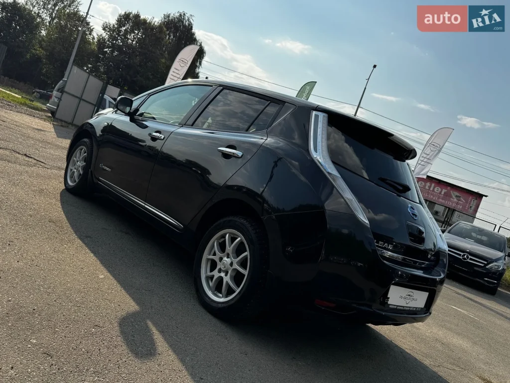 Nissan Leaf 2014 — фото 12
