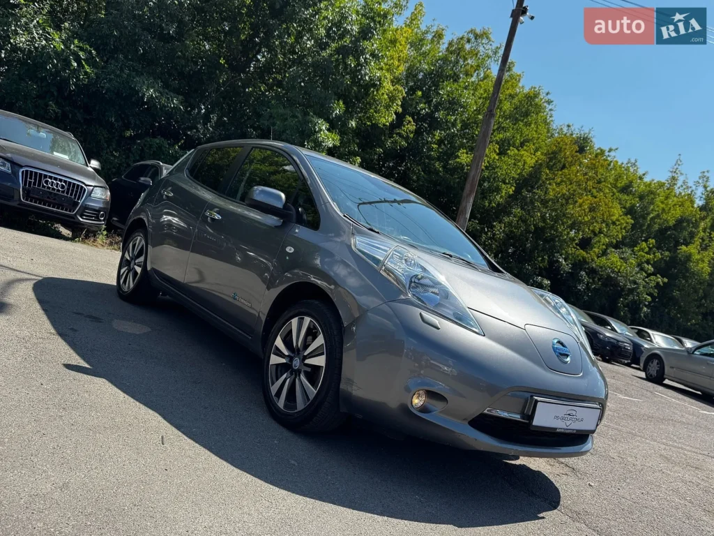 Nissan Leaf 2016 — фото 5