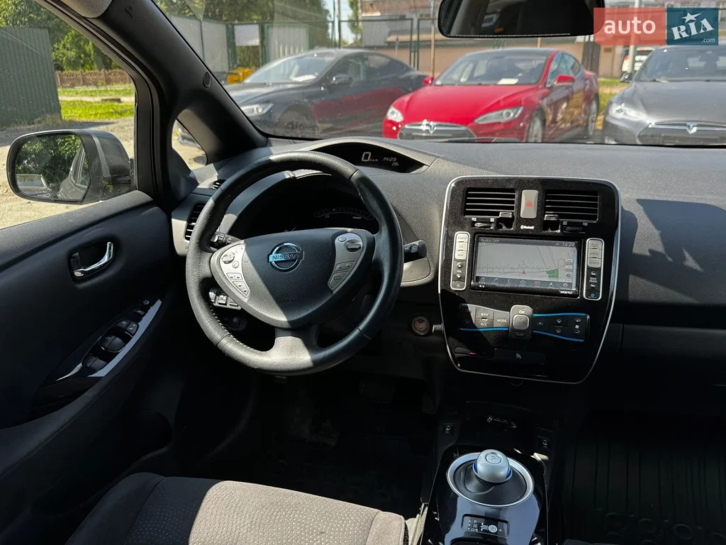 Nissan Leaf 2016 — фото 22