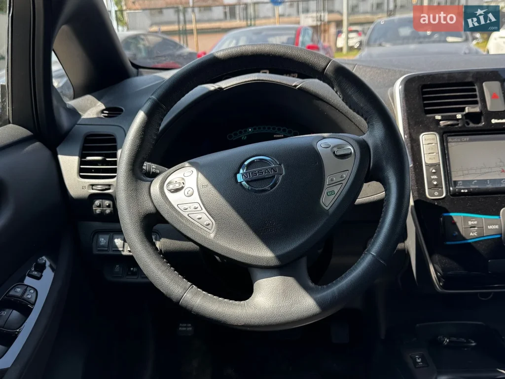 Nissan Leaf 2016 — фото 23