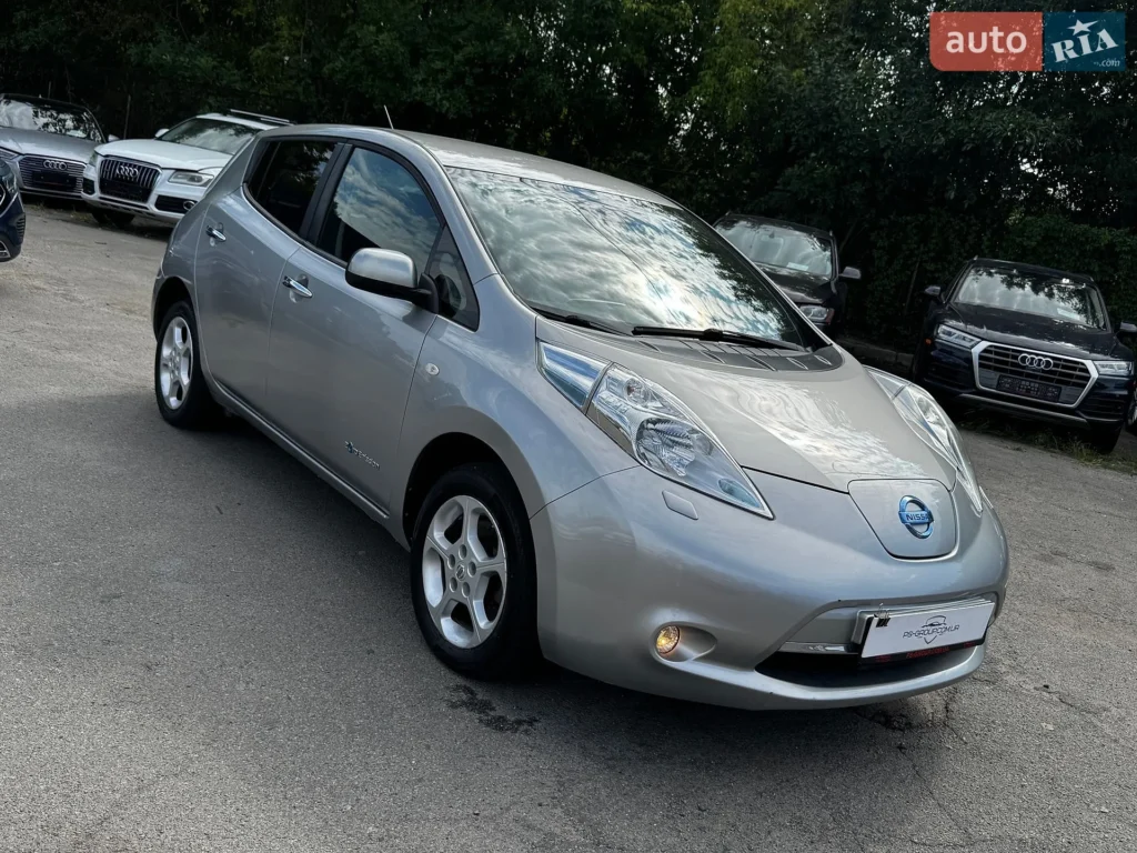 Nissan Leaf 2015 — фото 4