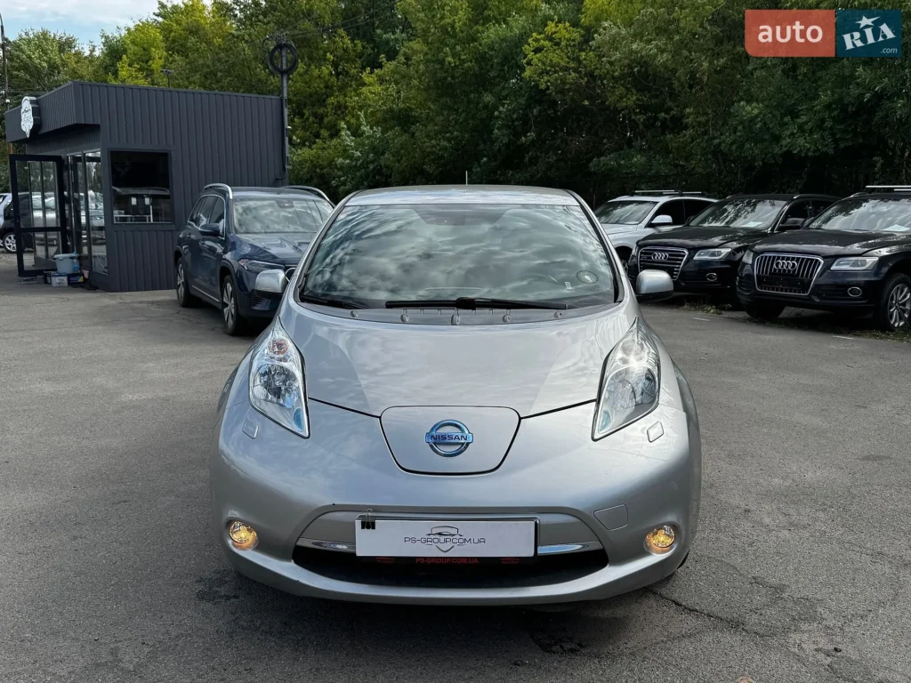Nissan Leaf 2015 — фото 3