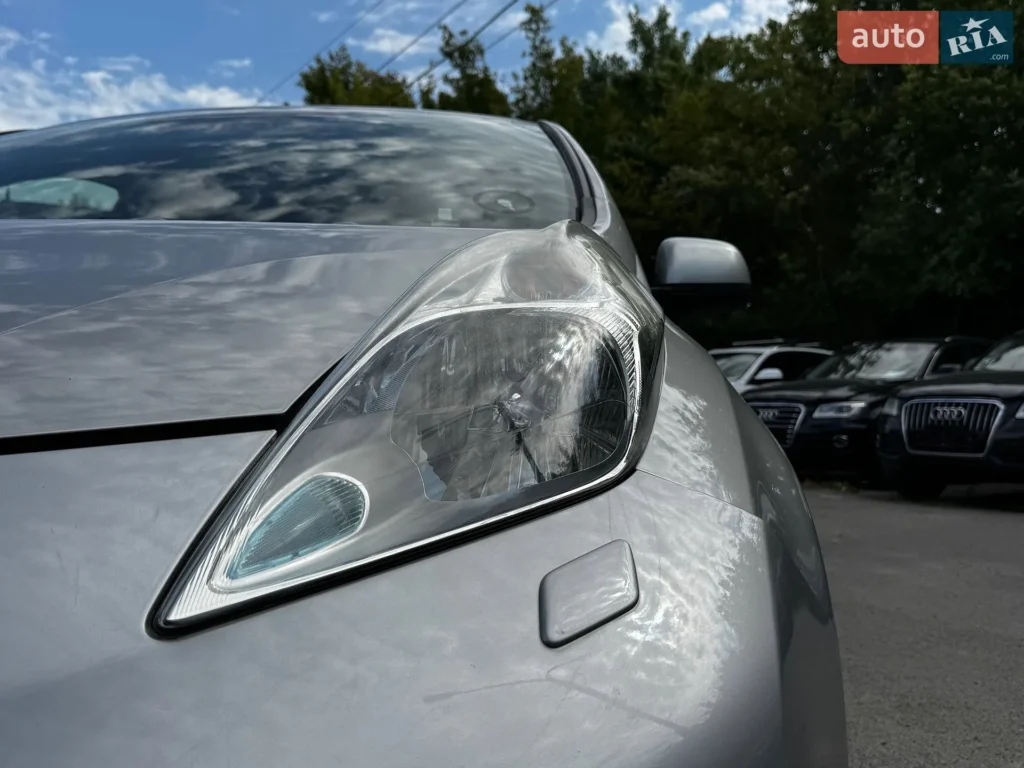 Nissan Leaf 2015 — фото 14