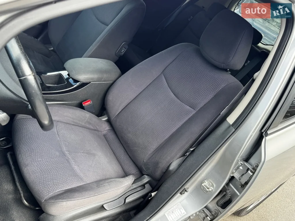 Nissan Leaf 2015 — фото 16