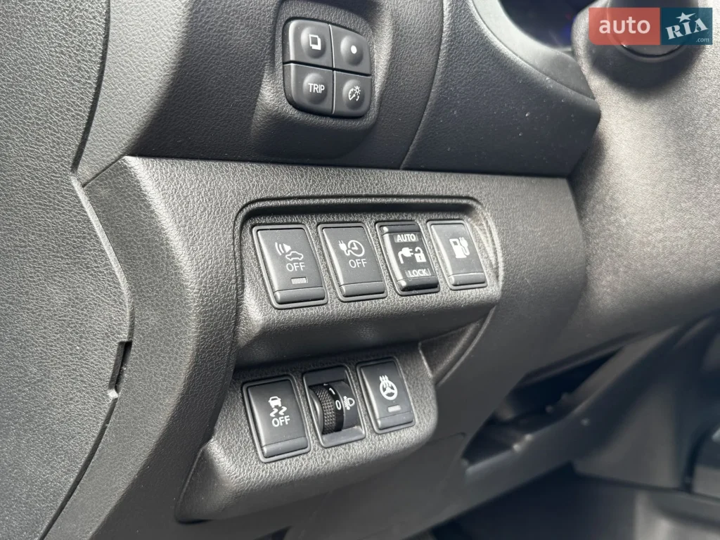 Nissan Leaf 2015 — фото 25
