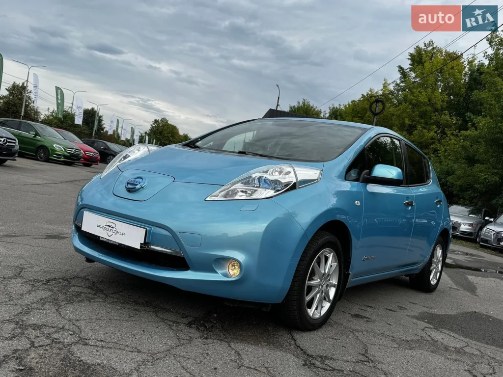 Nissan Leaf 2015 — фото 2