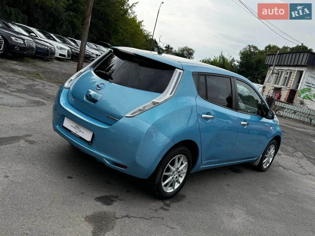 Nissan Leaf 2015 — фото 7