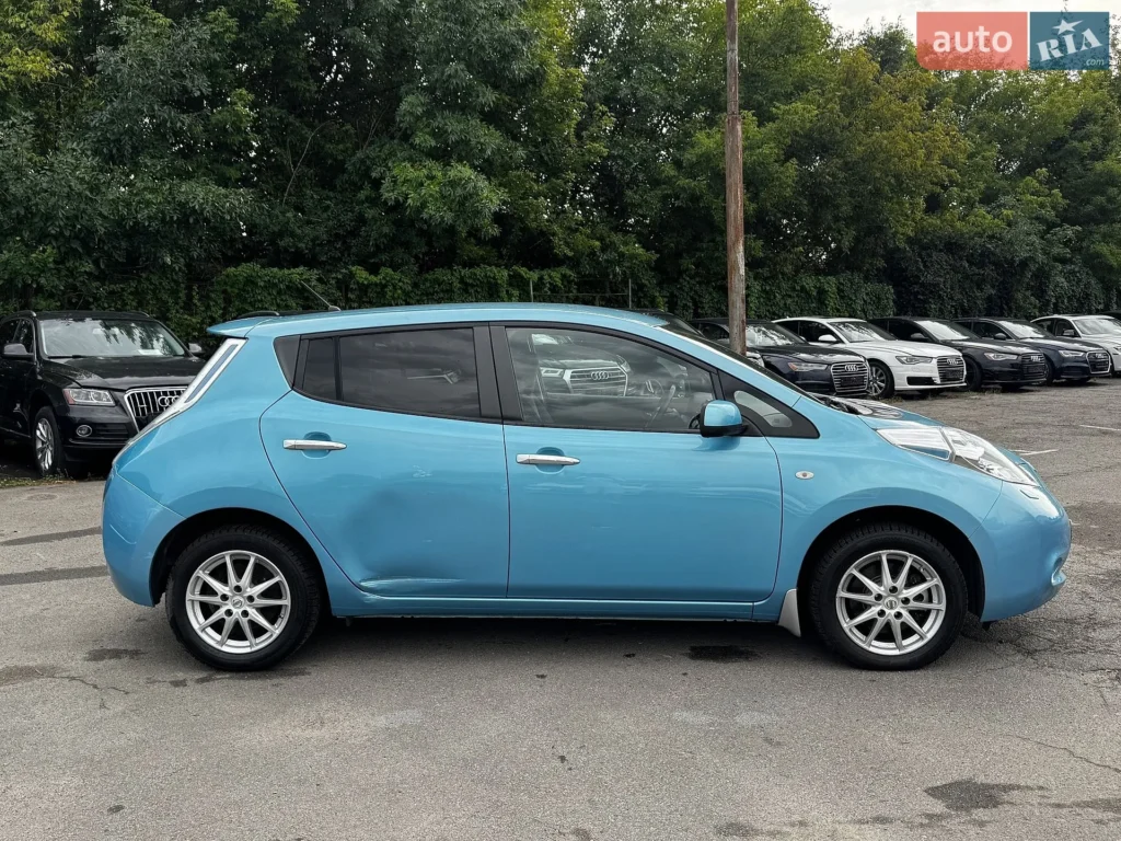 Nissan Leaf 2015 — фото 6