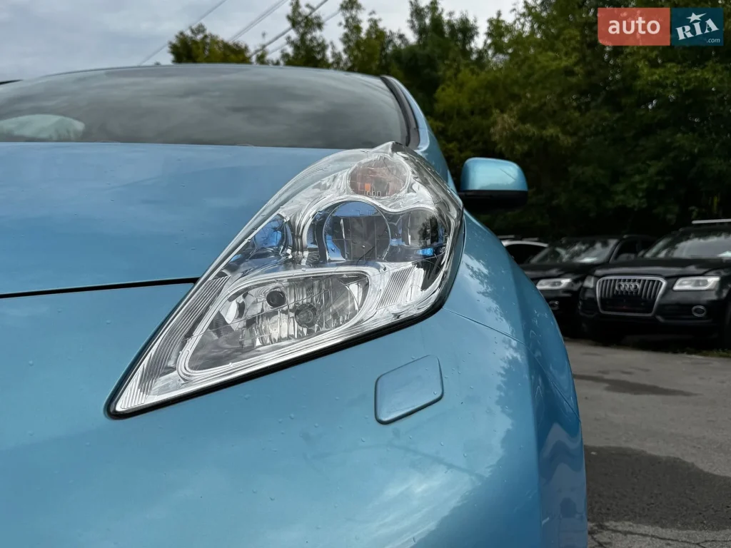 Nissan Leaf 2015 — фото 13