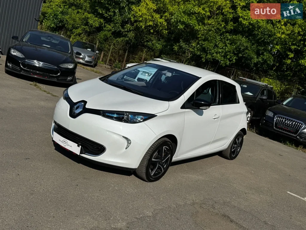 Renault Zoe 2015 — фото 1