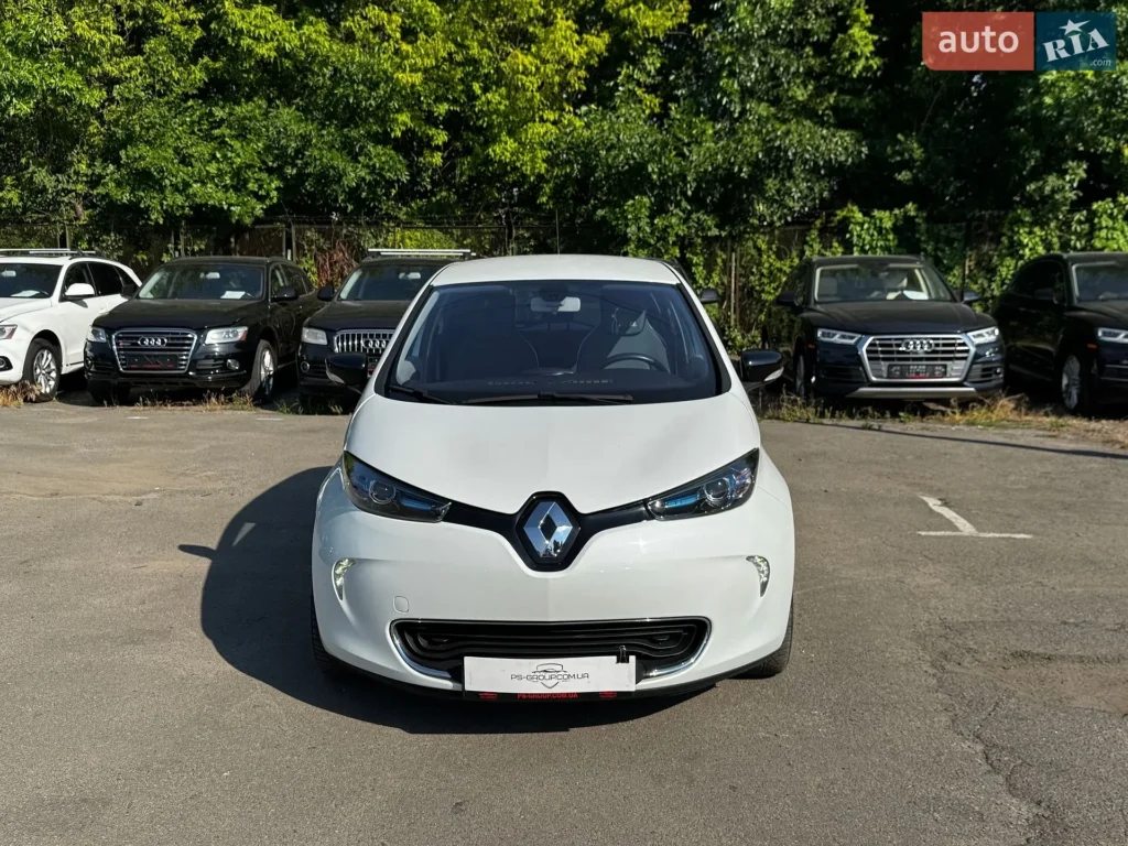 Renault Zoe 2015 — фото 3
