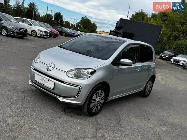 Volkswagen e-Up 2013