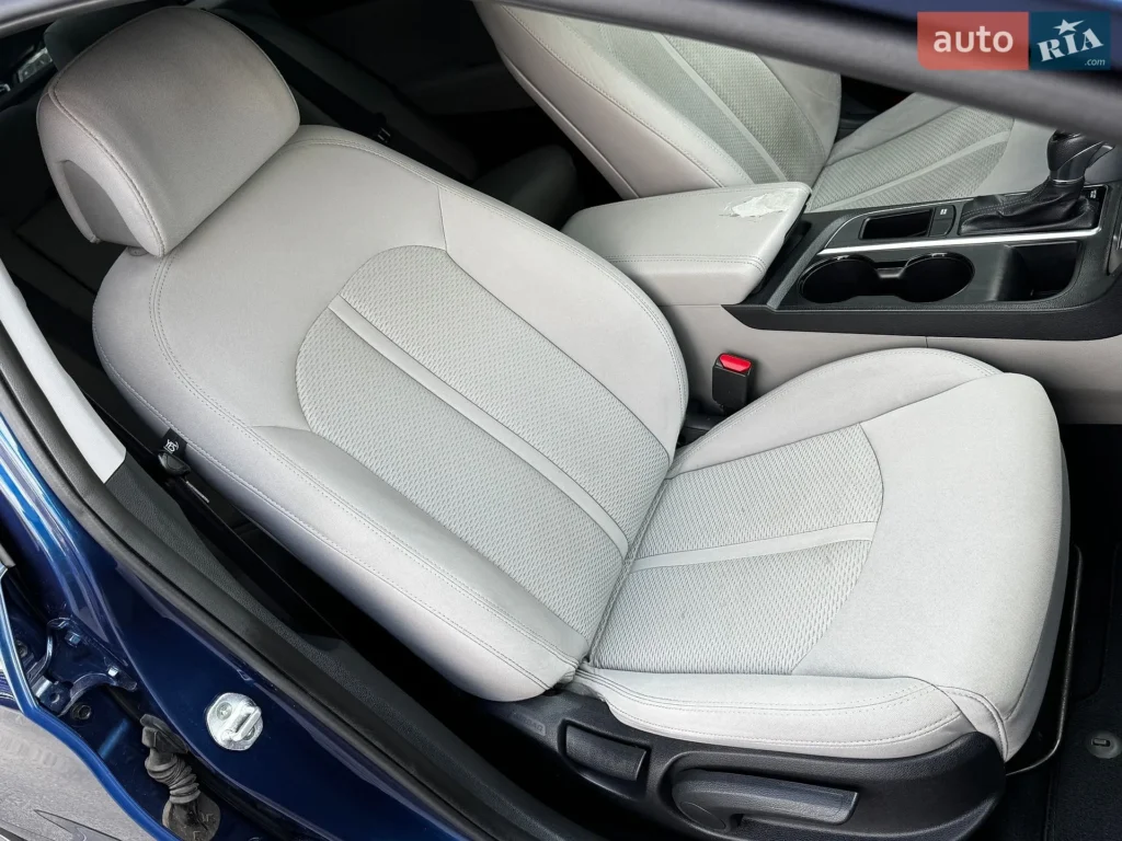 Hyundai Sonata 2015 — фото 19